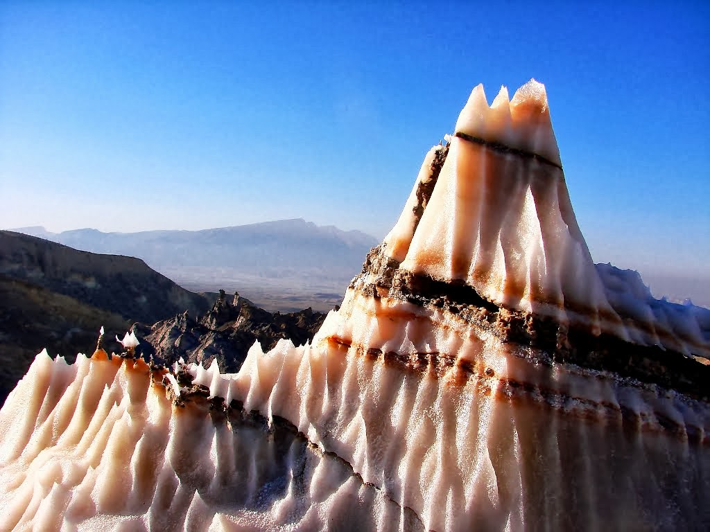 Iran_Jashak_salt_dome_Zagros_Mountain_Bushehr_Province