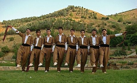الكرد أو الأكراد 